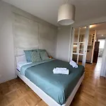 T3 balcon parking clim 3mn pied metro 8 et T3